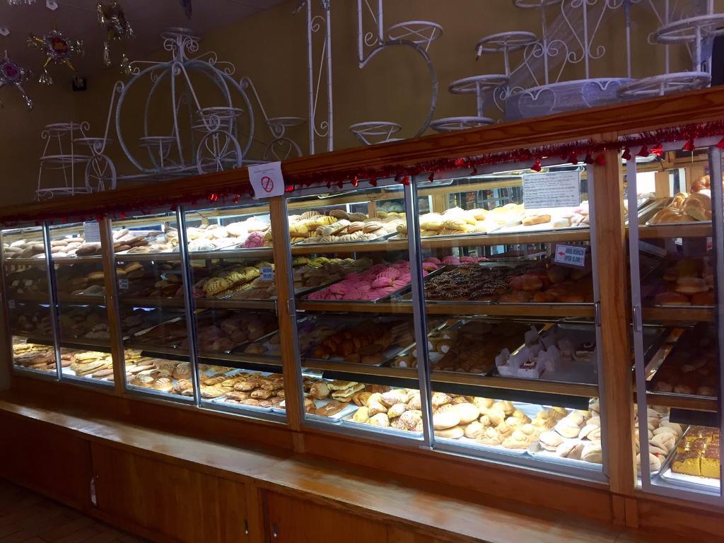 Guelaguetza Bakery